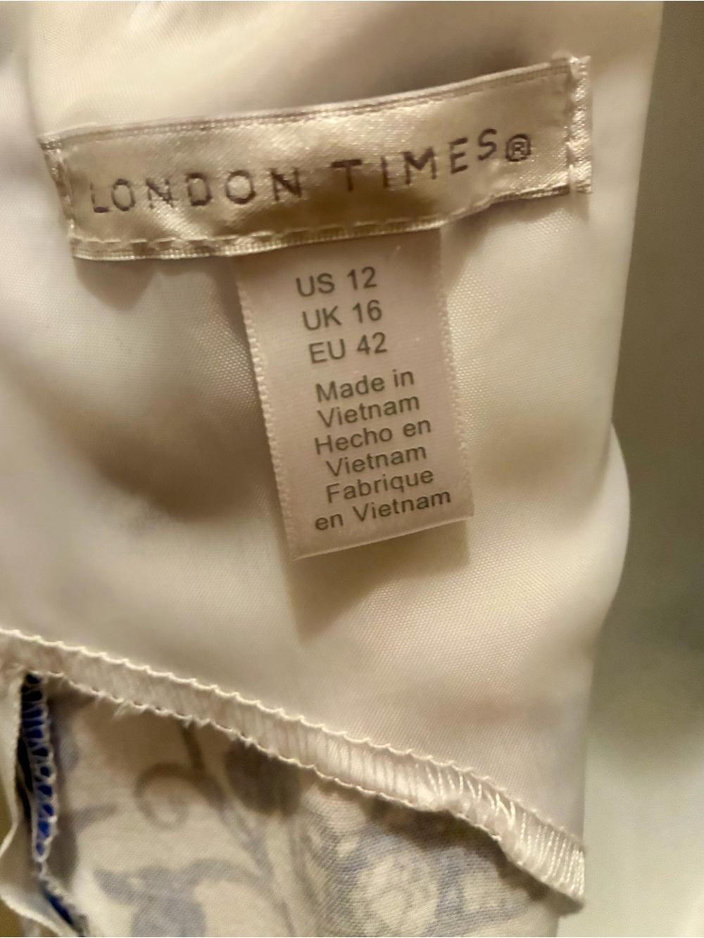 London Times White Midi Dress with Royal Blue Floral Print - Picture 6 of 6